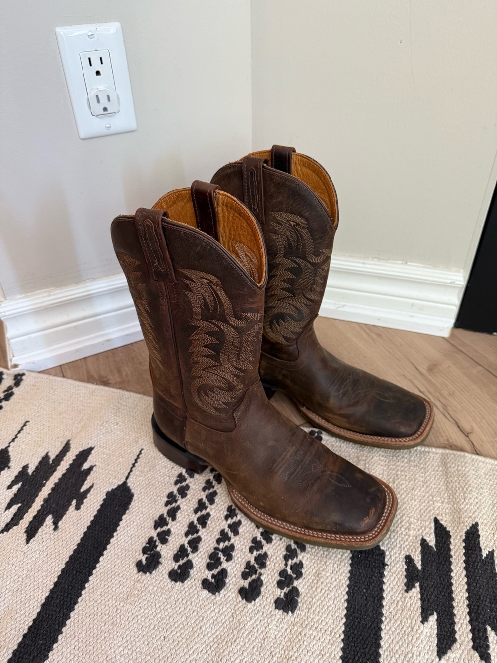 Old West Brown Leather Square-Toe Western Boots Size 9 Country